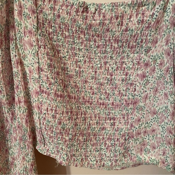 ASTR The Label • Long Sleeve Plisse Cross Bust Top Purple Ditzy • Size M • NWT - Picture 8 of 8